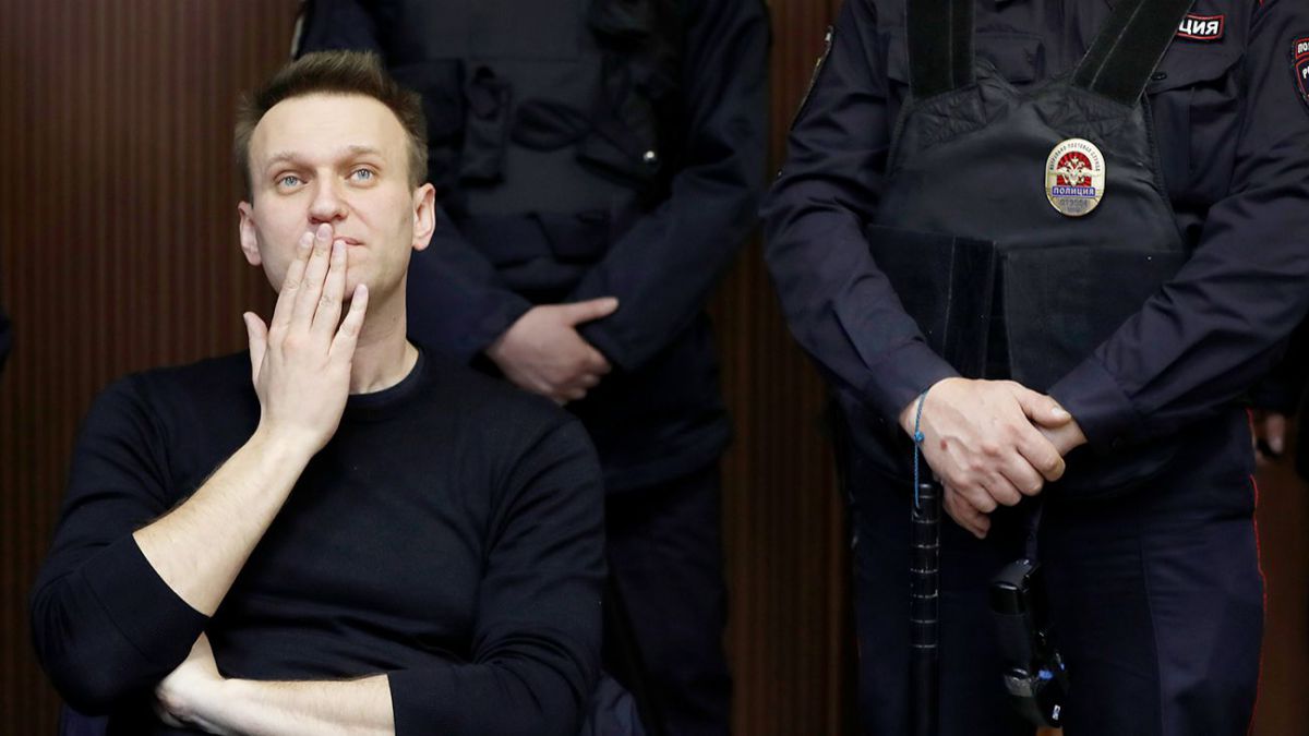 Aleksei Navalnîi, acuzat că a bătut un polițist în timp ce era reținut