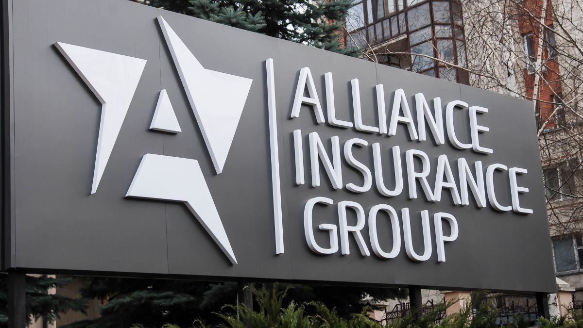 Alliance Insurance Group a suspendat vânzarea de Cartea Verde