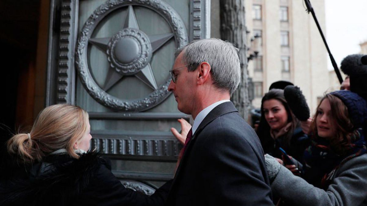 Ambasadorul Marii Britanii la Moscova, chemat la Ministerul de Externe
