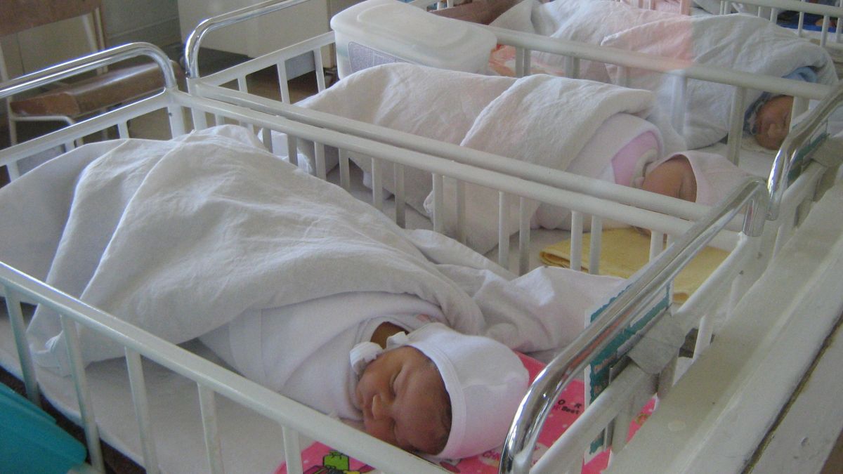 ANALIZĂ | Este Moldova țara unde ar vrea un copil să se nască?