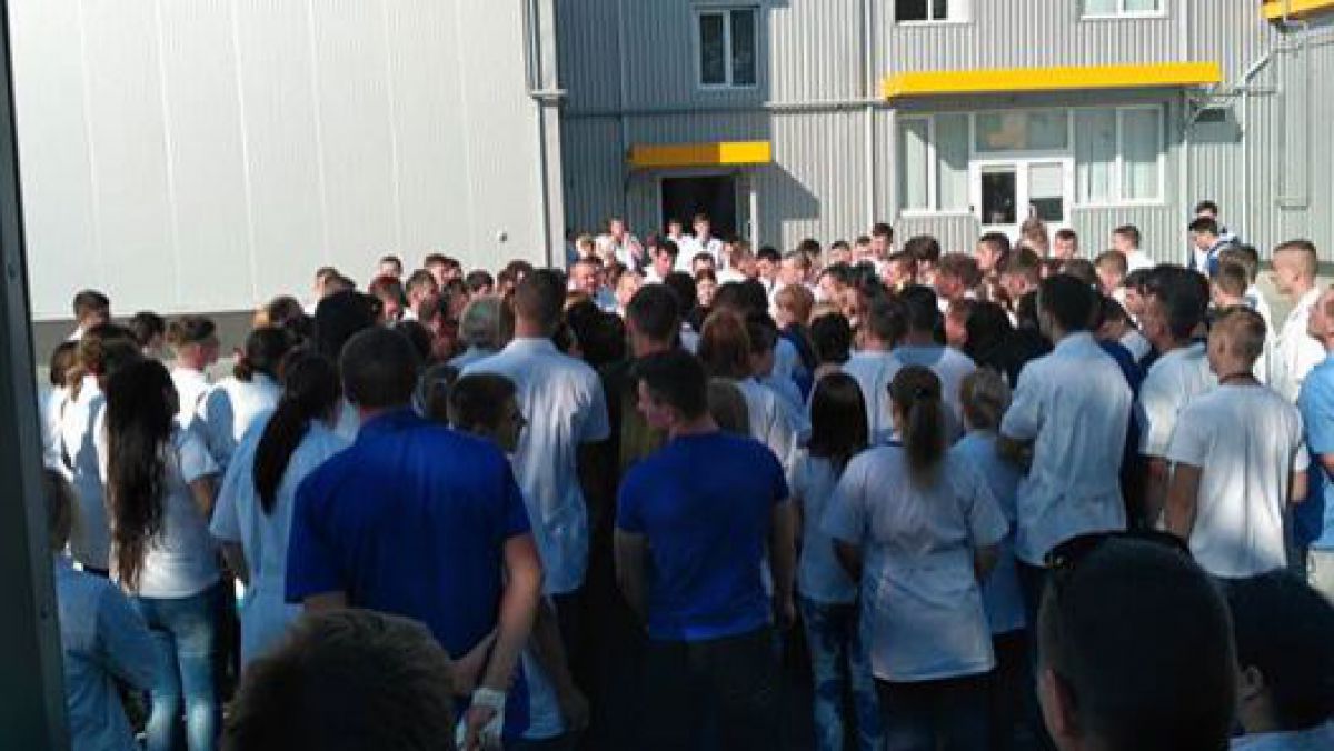 Angajații fabricii Fujikura din Chișinău protestează contra salariilor mici