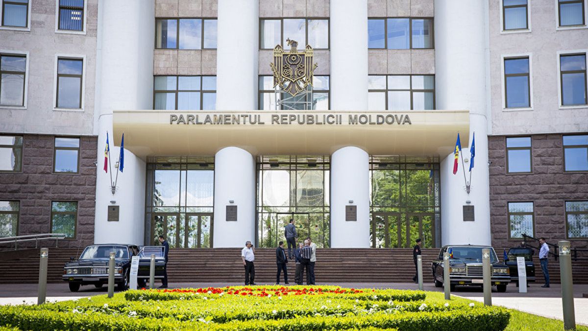 ANI a luat „la ochi” cinci deputați din actualul Parlament și doi foști aleși ai poporului. De ce vor fi supuși controalelor