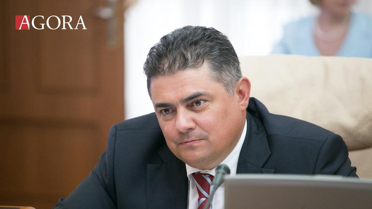 ANRE a rămas fără unul din cei patru directori. Octavian Calmîc și-a dat demisia