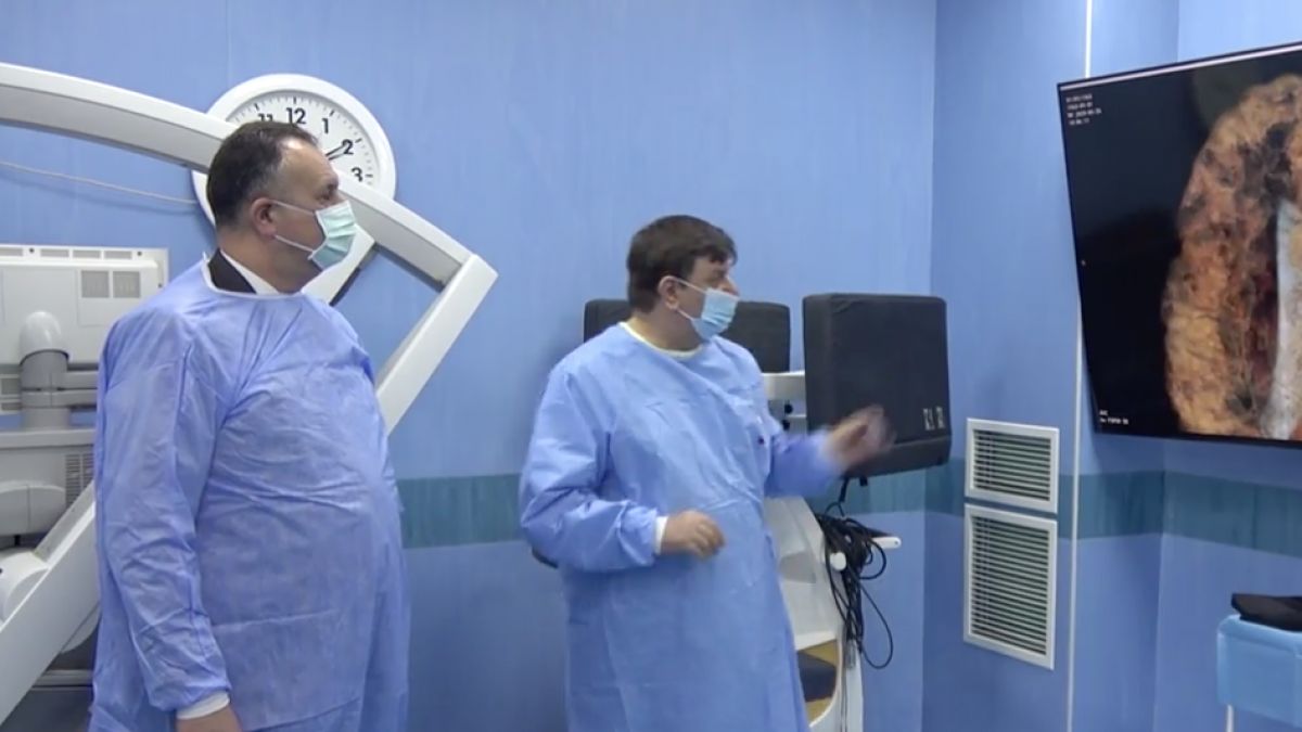 Aparataj de ultimă generaţie la Institutul de Neurologie şi Neurochirurgie. A fost montat un sistem video care transmite în direct intervenţiile chirurgicale