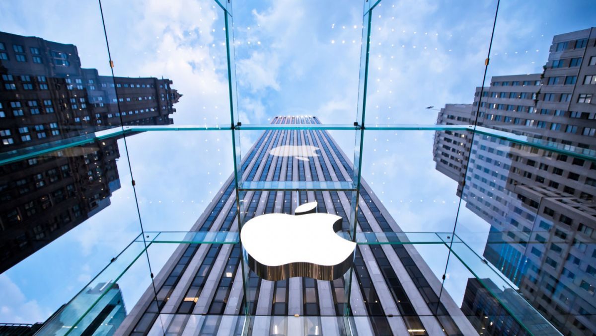 Apple vrea să facă viitoare iPhone-uri doar din materiale reciclate