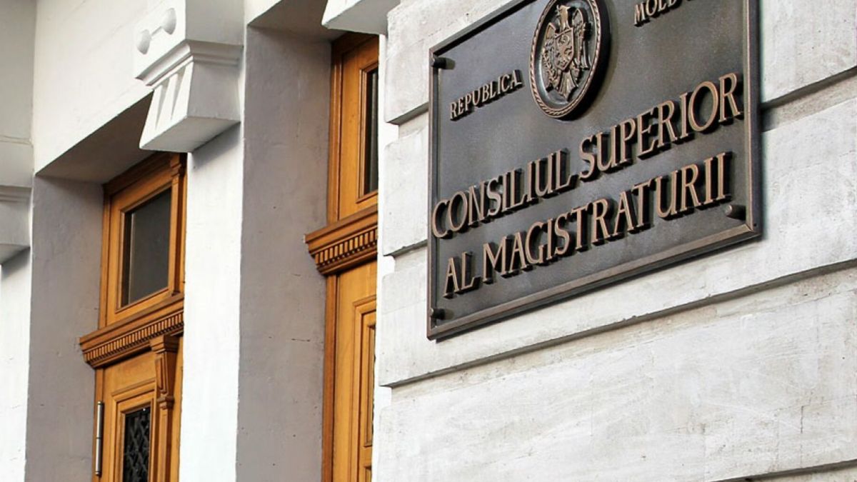 Aprobat în Parlament! O funcție vacantă de membru CSM va fi temporar ocupată de un membru supleant. Iată cine este judecătorul