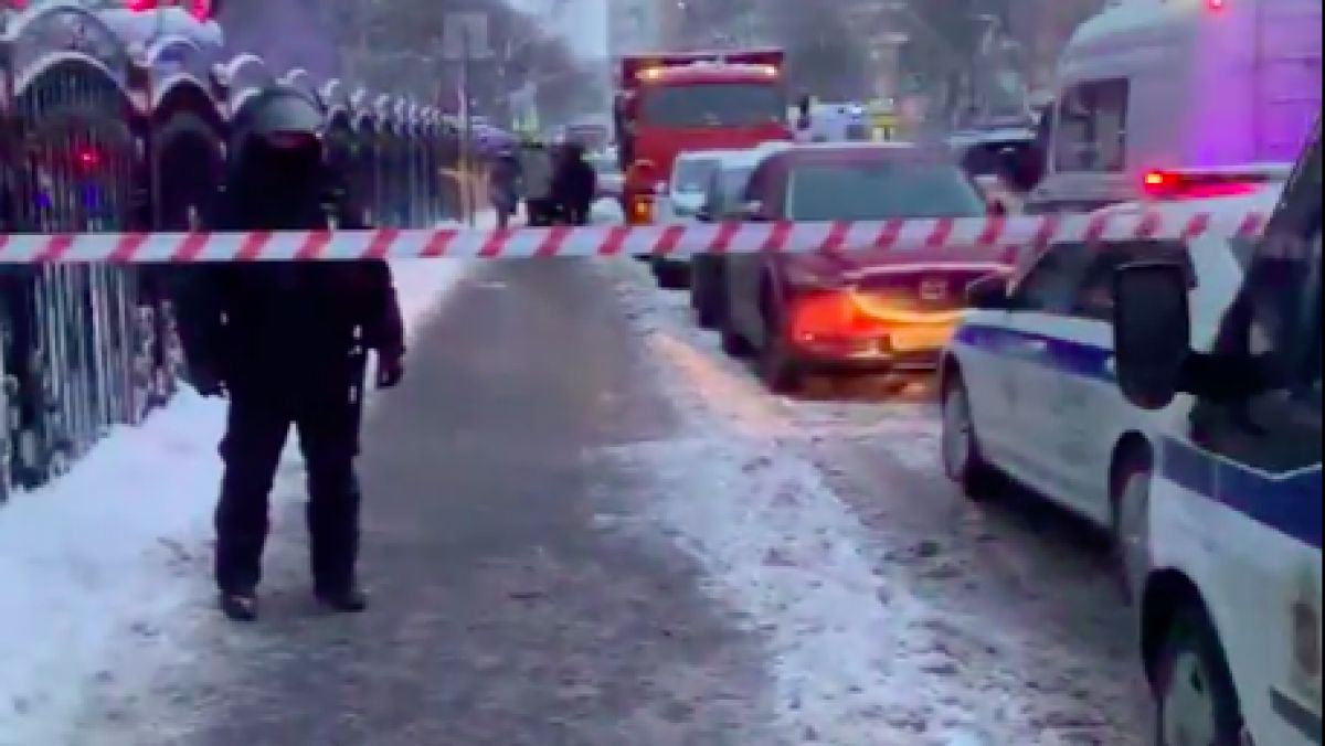 Atac armat într-un centru multifuncțional din Moscova. Două persoane au decedat, iar trei au fost rănite