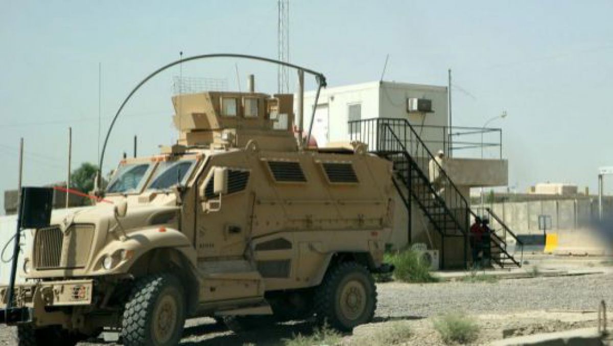 Atac terorist asupra unei baze militare în Irak: 15 morţi şi 22 de răniţi