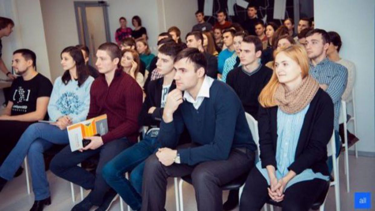 ATIC invită tinerii să participe la evaluarea Campaniei de promovare a Carierei IT