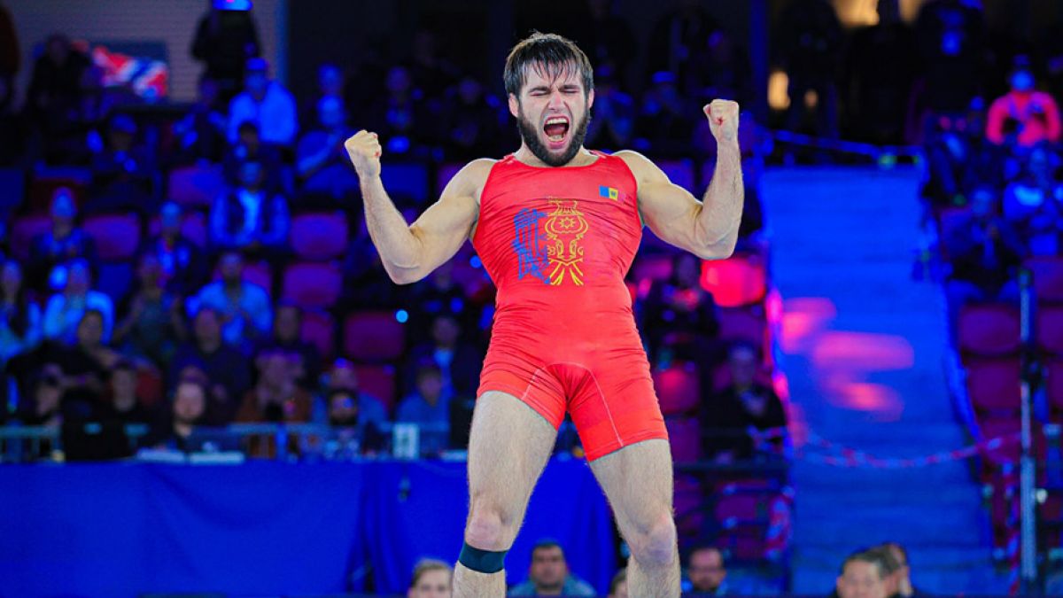 Aur pentru Moldova! Luptătorul de stil greco-roman Victor Ciobanu a devenit campion mondial