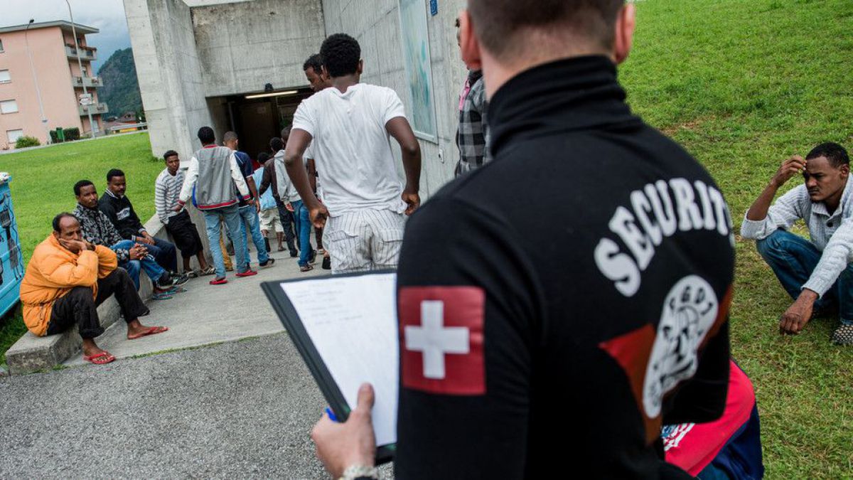 Autoritățile elvețiene solicită ca migranții să achite bani pentru șederea în țară