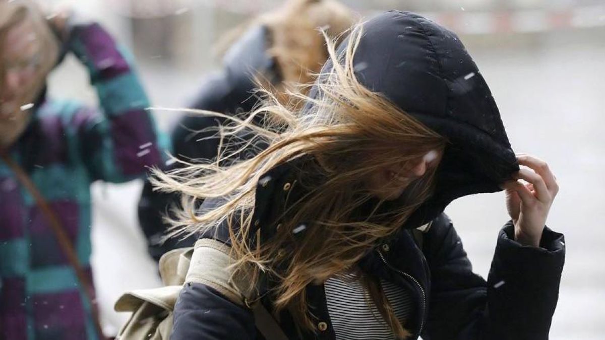 Avertizare meteo: Cod Portocaliu de vânt puternic în toată țara. Ce recomandări au specialiști
