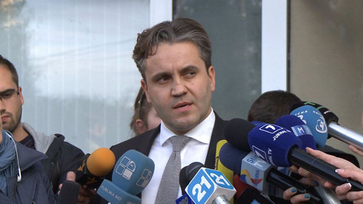 Avocatul lui Filat: „Martorii în dosar trebuie aduși în instanță de judecători, nu de apărare”