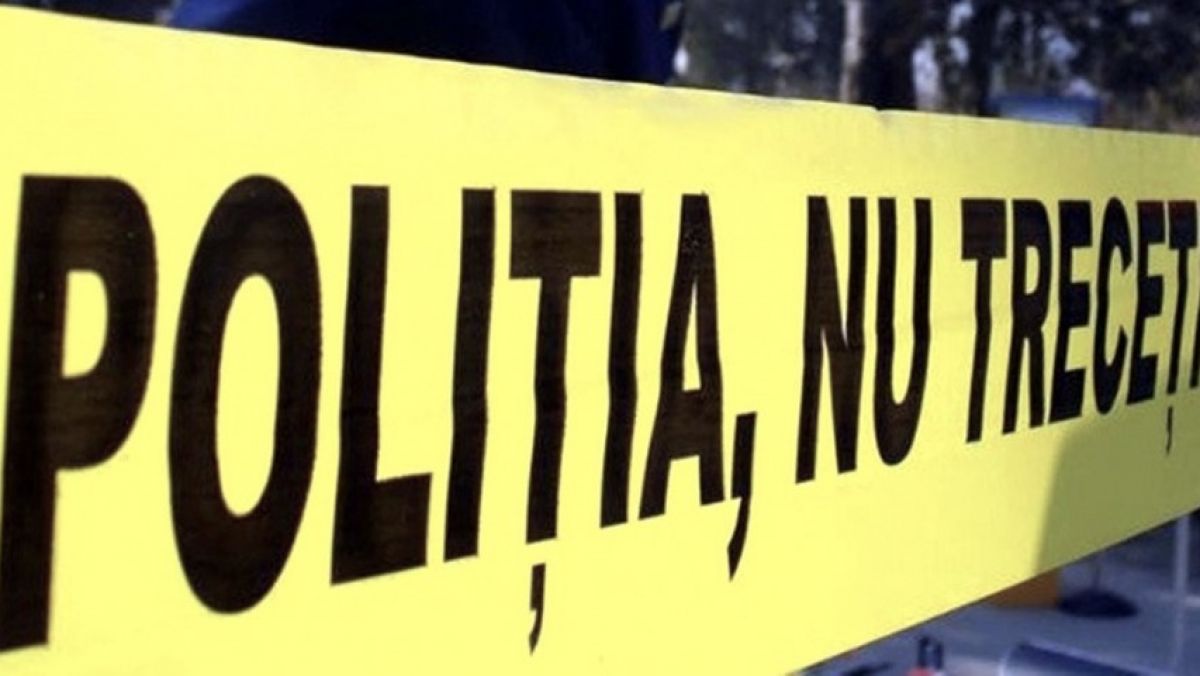 Bălți: Două tinere s-ar fi aruncat în gol de la etajul unui bloc de locuit