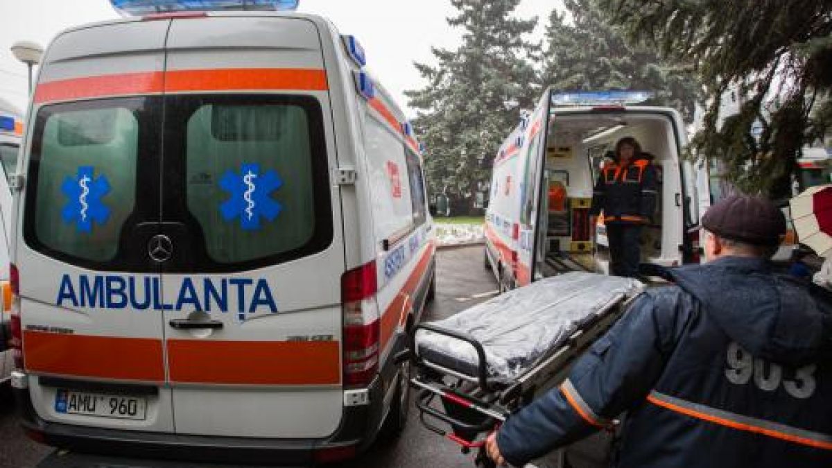 Bălți: Un medic și un felcer de pe ambulanță, în stare de ebrietate, au intervenit pentru a acorda ajutor medical unei gravide (VIDEO)