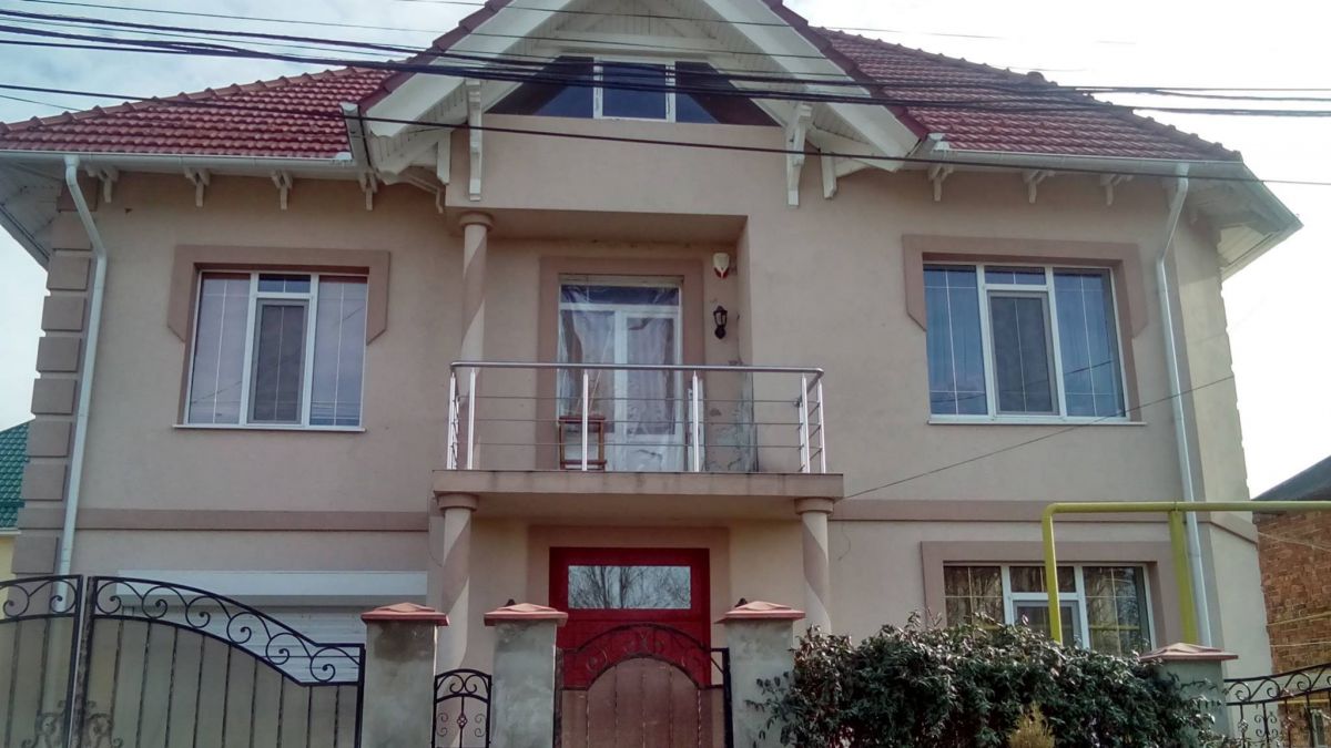 Bărbatul bănuit că ar fi aruncat grenada în balconul casei lui Drăguțanu, reținut pentru 30 de zile