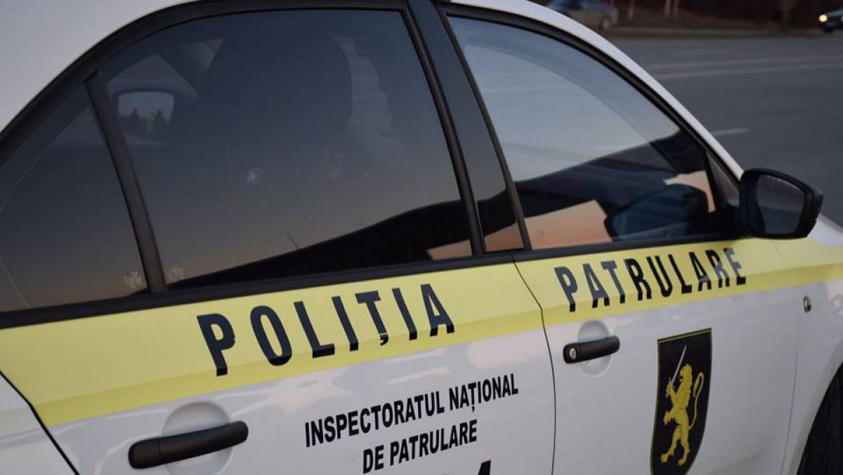 Beat, vitezoman, fără cască și permis de conducere. Un tânăr s-a răsturnat cu motocicleta