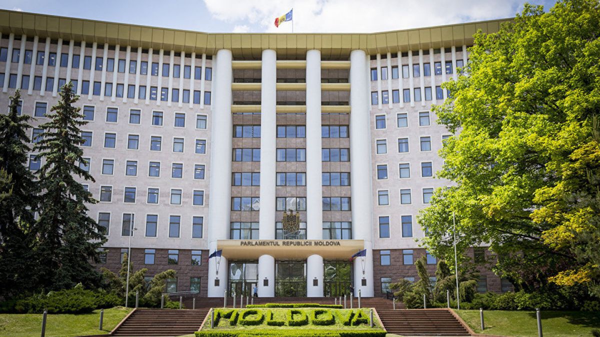 Biroul permanent a decis: Ședința pentru dezbaterea moțiunii împotriva Guvernului Chicu va fi miercuri. Candu: De unde știa Dodon decizia încă de dimineață?