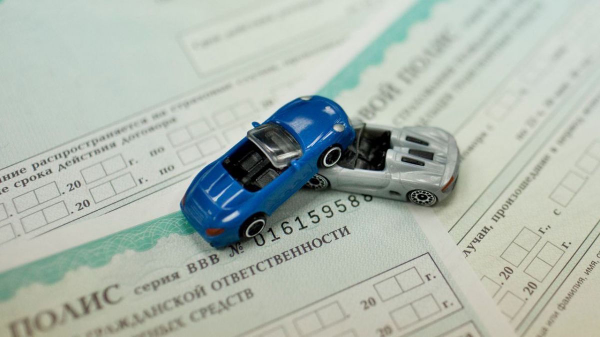 BNAA le interzice companiilor de asigurări să mai vândă Carte Verde începând cu 1 aprilie 2016