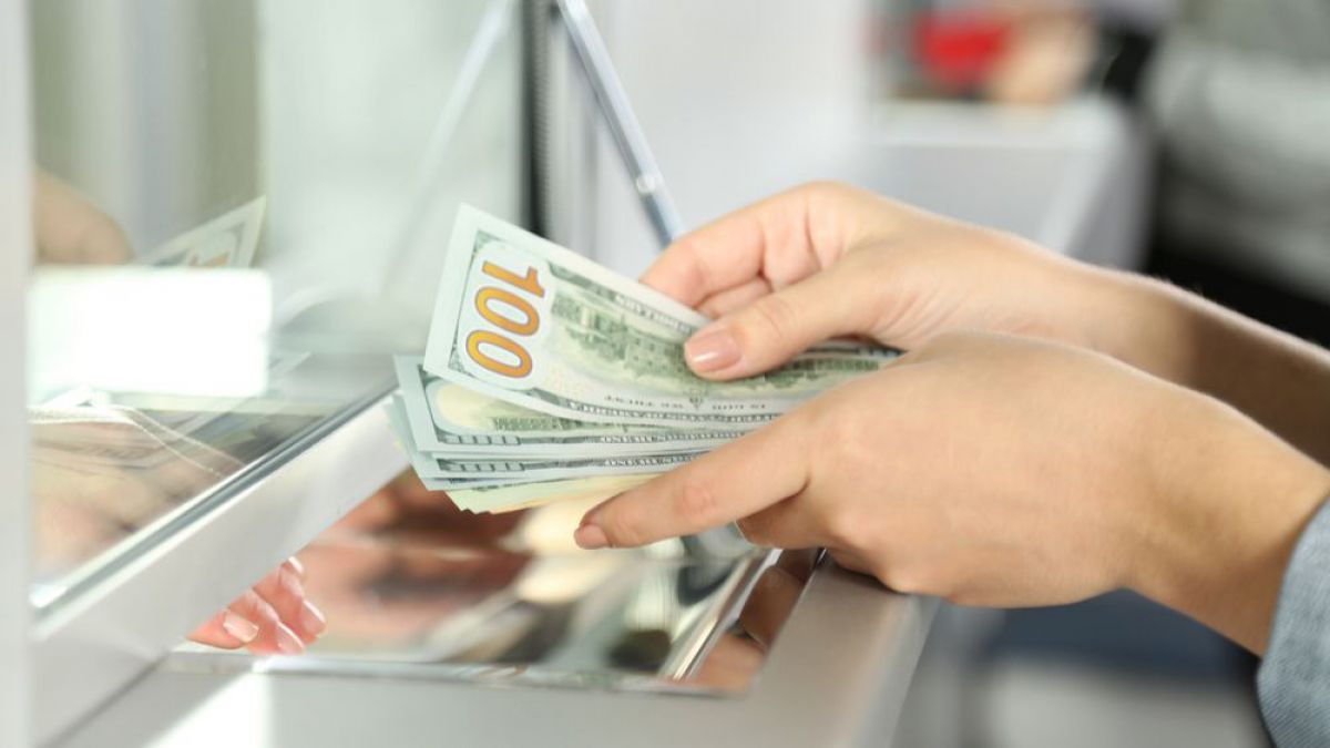 BNM schimbă regulile: Operațiunea de schimb valutar poate fi revocată în decurs de 30 de minute