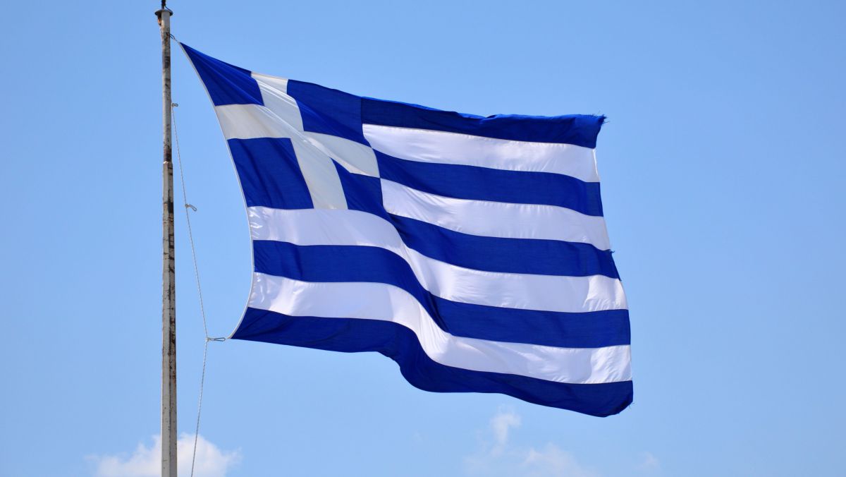 Business Insider: Grecia cedează după șase luni inutile de haos