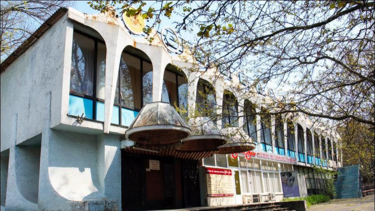 Cafeneaua Guguță s-ar putea transforma, totuși, într-o clădire cu mai multe etaje. Judecătoria Râșcani a declarat ilegal avizul negativ eliberat de MECC (DOC)