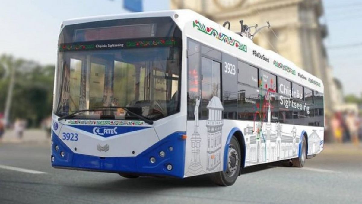 Călătoria cu troleibuzul turistic în Chișinău va costa 30 de lei