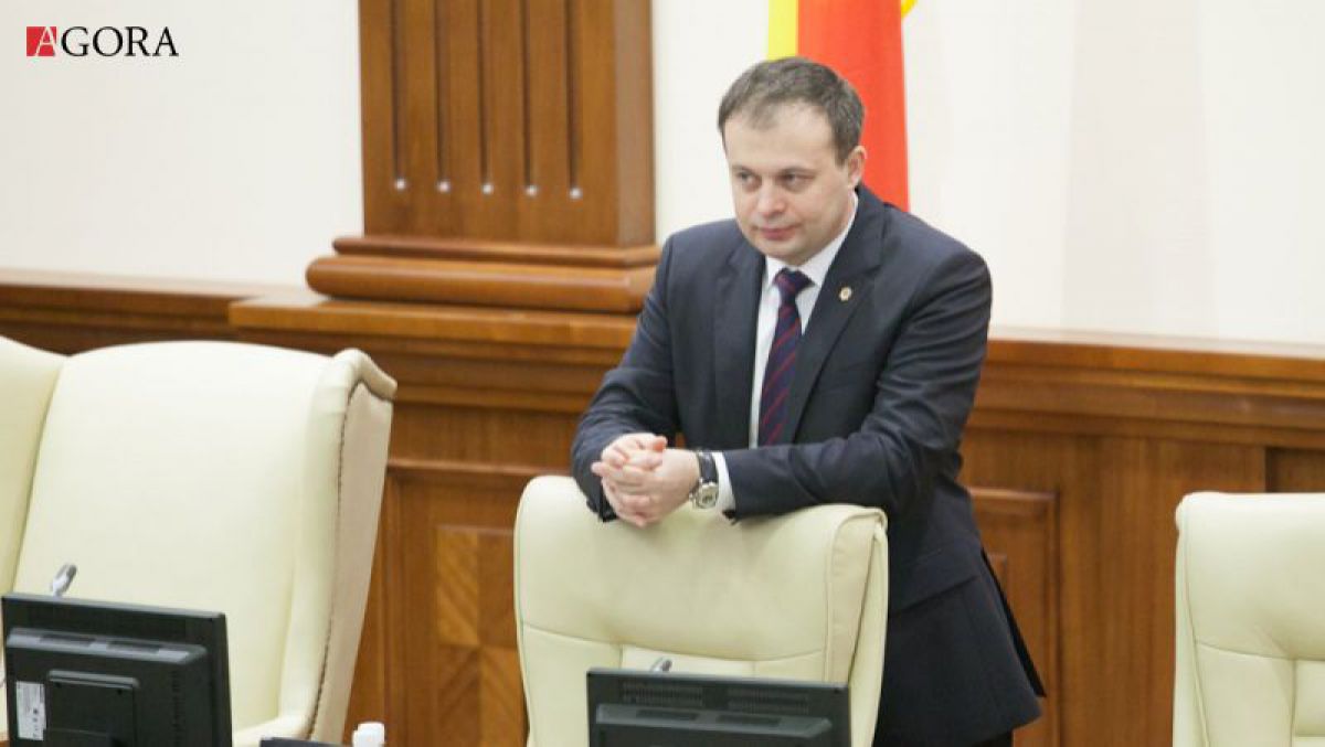 Candu: Viitorul prim-ministru trebuie să uite de cariera politică, familie și prieteni