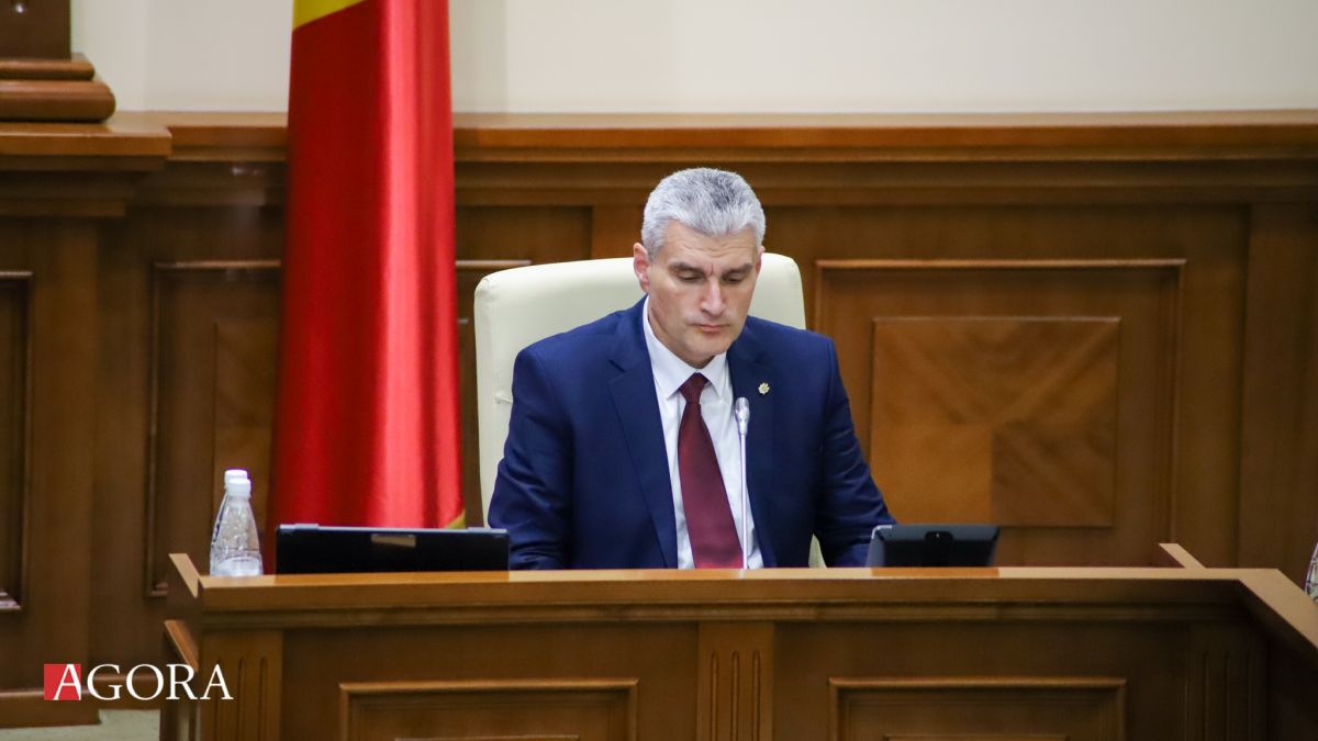 „Cândva ați fost economist”. Slusari critică ideea lui Dodon de a achita dobânzile creditelor agenților economici