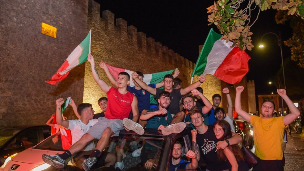 Câți italieni au primit dreptul de a merge la Londra, la finala EURO 2020, și ce condiții trebuie să respecte
