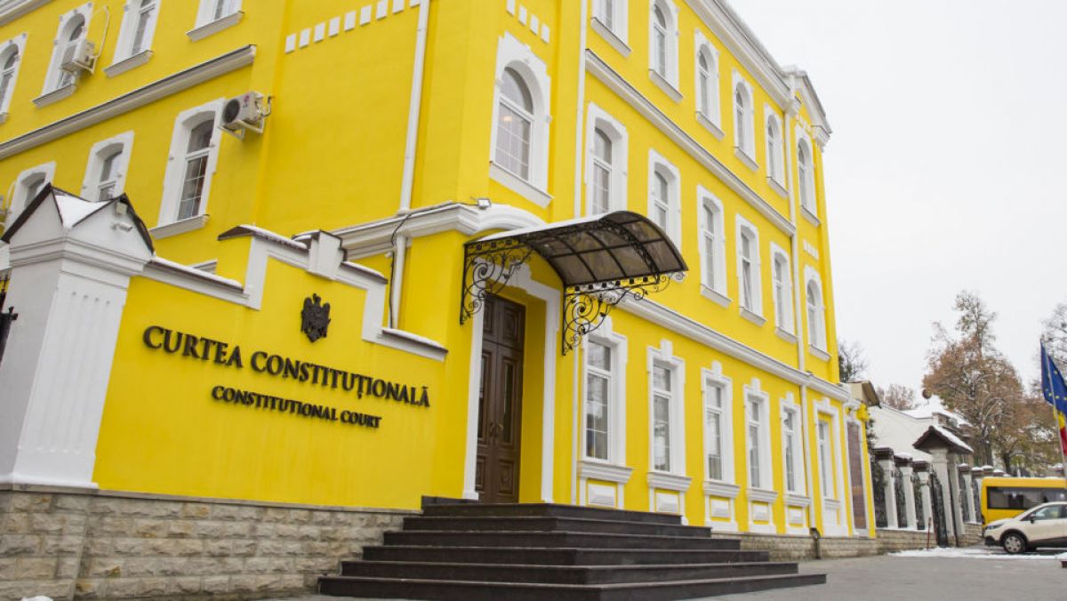 CC a suspendat acțiunile Legii prin care SIS trece în subordinea Parlamentului