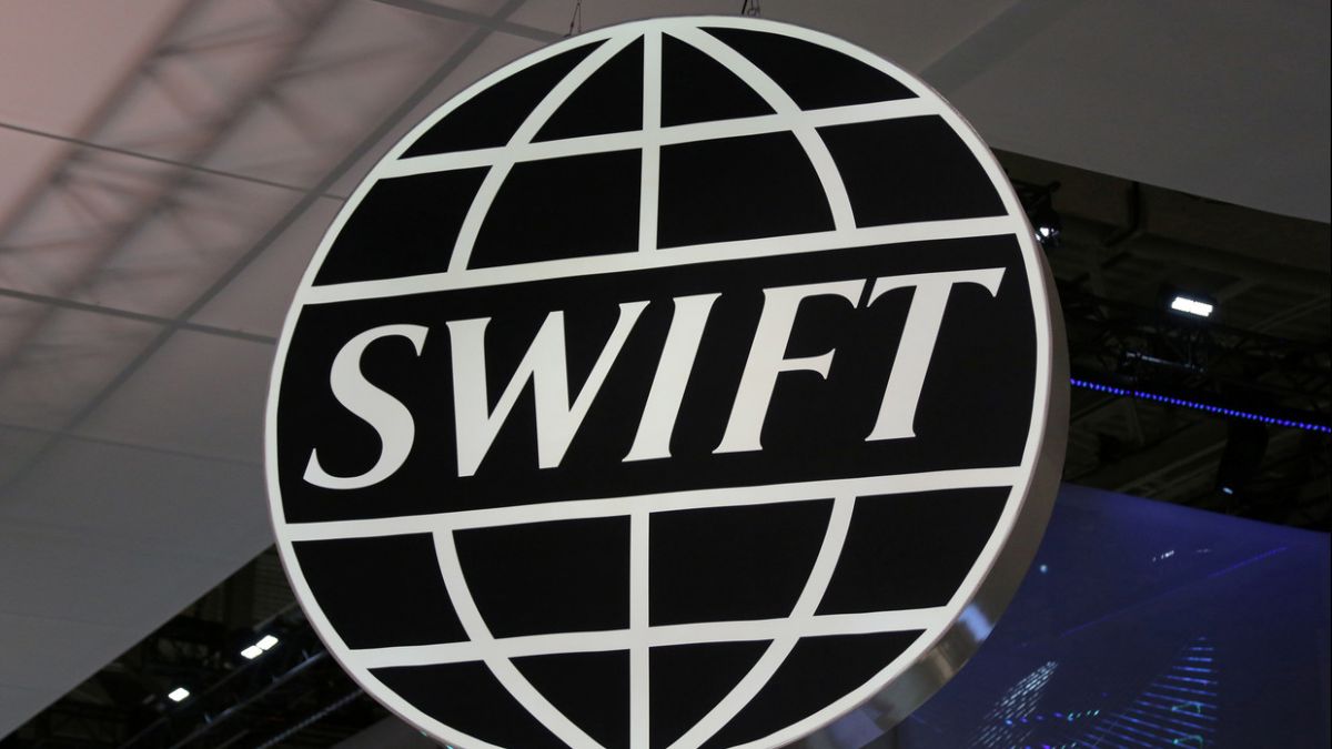 Ce înseamnă sistemul SWIFT și ce consecințe ar avea eliminarea Rusiei. Precedentul iranian