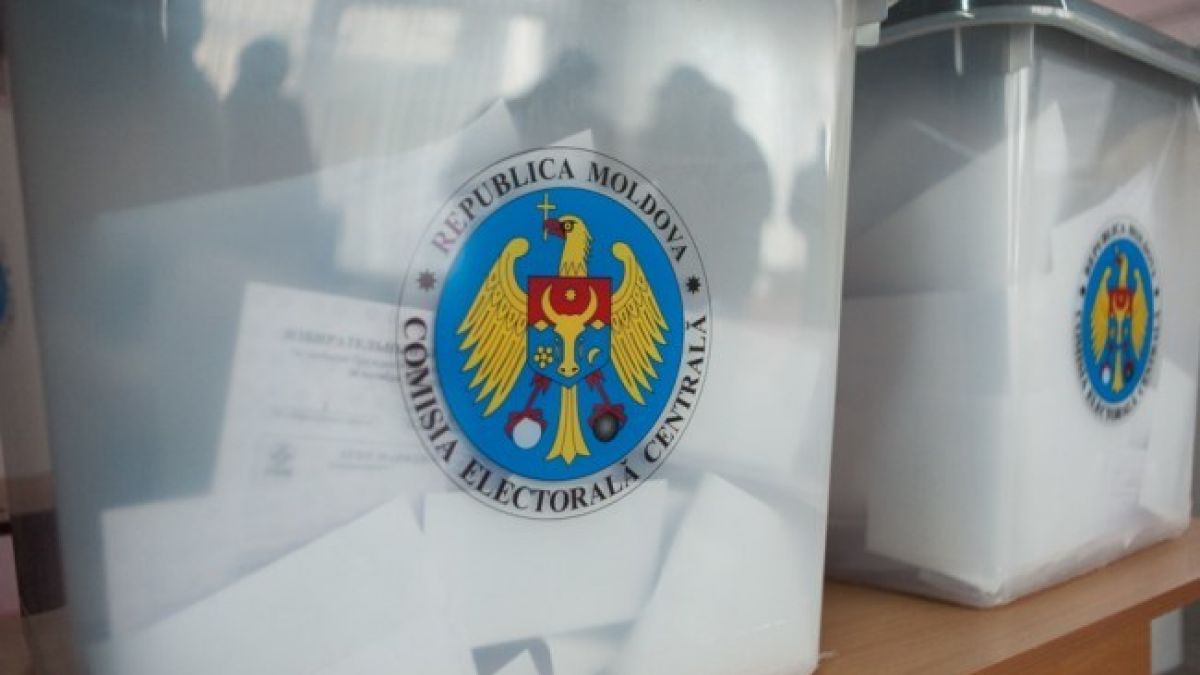 CEC a înregistrat trei grupuri de inițiativă pentru colectarea semnăturilor pentru susținerea candidaților la prezidențiale
