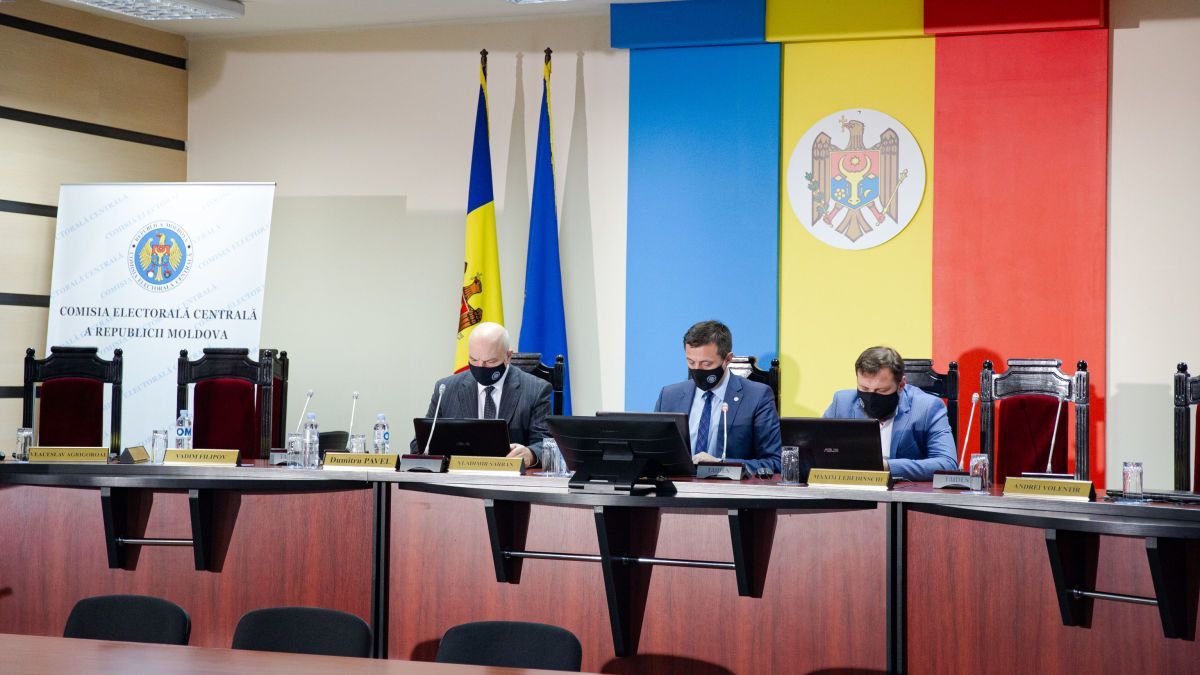 CEC a stabilit ordinea prealabilă de înscriere în buletinul de vot pentru ultimii cinci potențiali concurenți electorali
