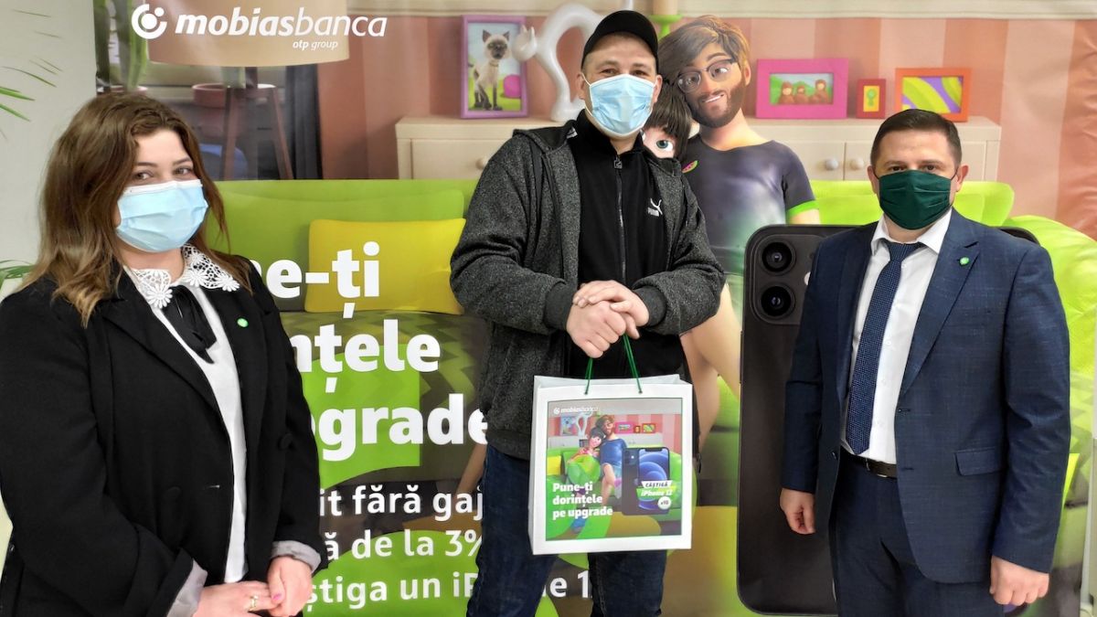 Cel de-al șaselea iPhone 12 oferit de Mobiasbanca – OTP Group a fost înmânat. Află mai multe detalii (FOTO)