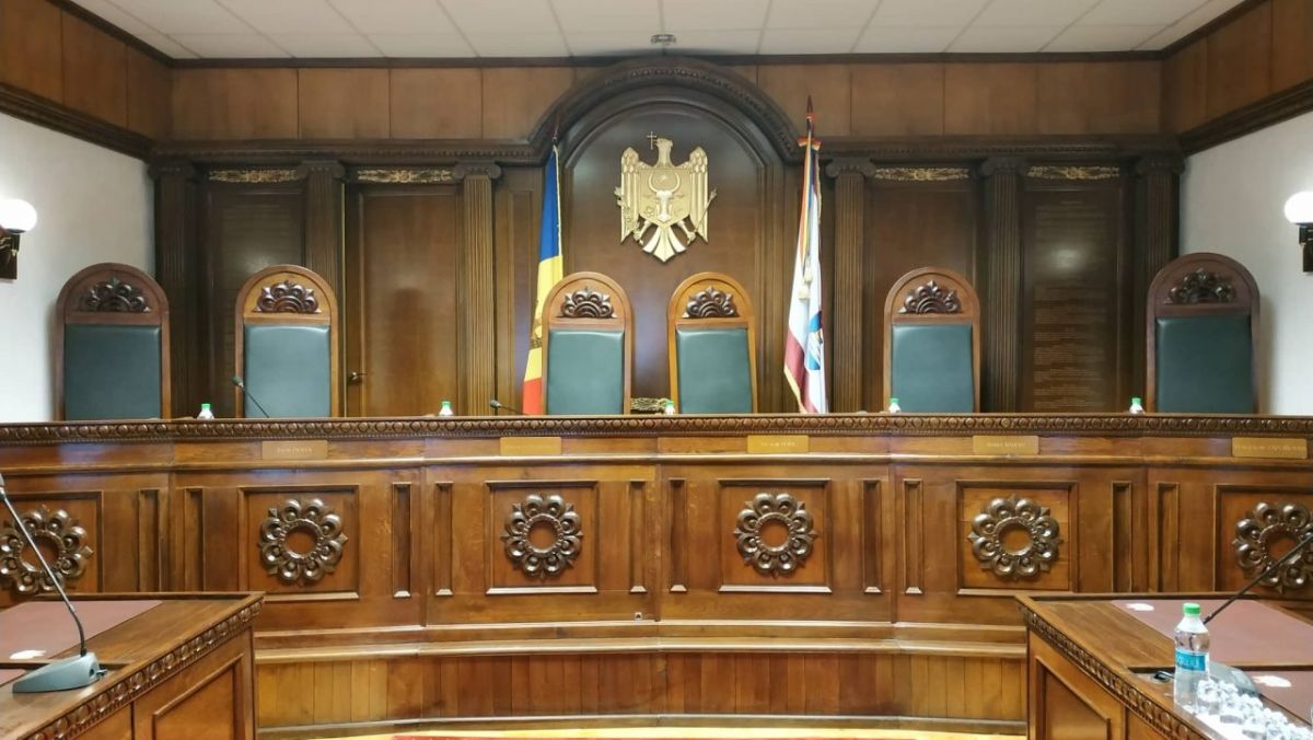 Cererea deputaților socialiști privind suspendarea modificărilor la Legea cu privire la avocatură, respinsă de Înalta Curte