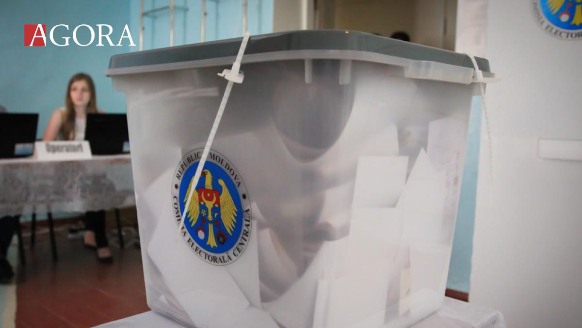 Cetățean cu un buletin de vot în mână și altul în buzunar: Un nou incident la o secție de vot din Capitală 