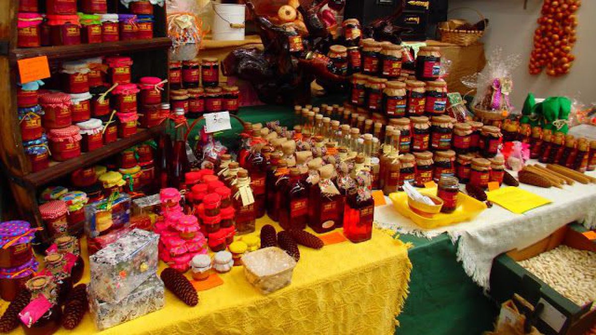 Chișinău găzduiește Târgul Apicultorilor. Ce produse de miere pot fi procurate azi și mâine în centrul Capitalei 