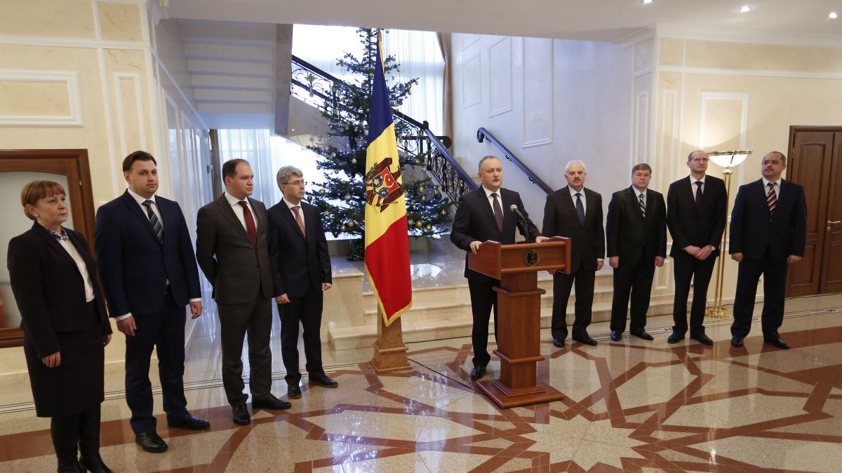 Cine face parte din echipa prezidențială. Ceban, Neguța, Șova și Lebedinschi - printre consilierii lui Dodon