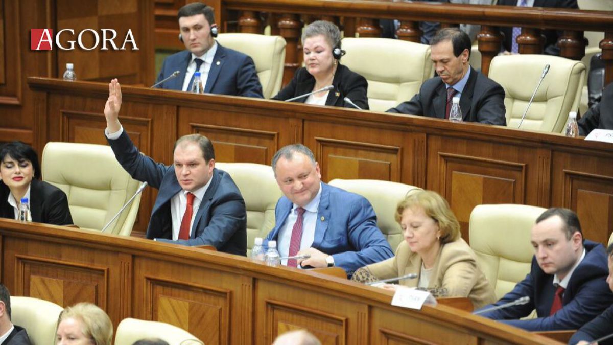 Cine îl înlocuiește pe Ceban în Parlament