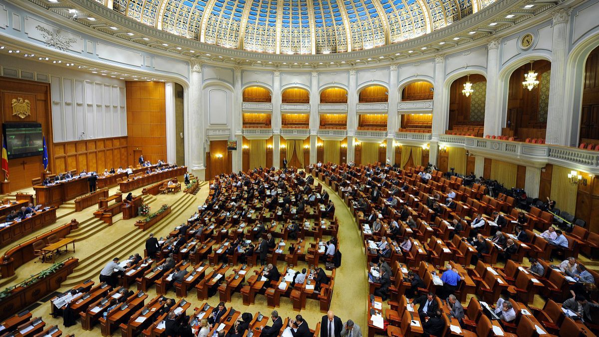 Cine sunt cei 8 candidați basarabeni care vor să ne reprezinte în Parlamentul României