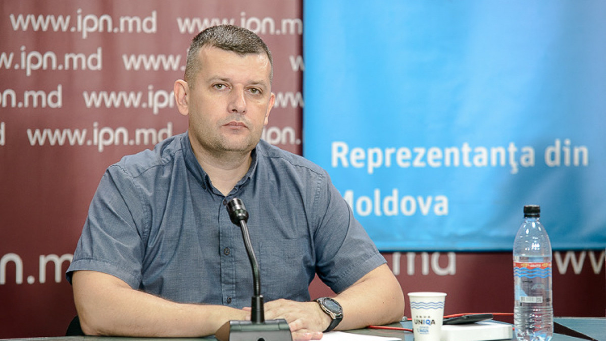 Concertul care urma să aibă loc în PMAN a fost anulat. Organizatorii spun că mașina cu tehnica necesară a fost blocată de poliție