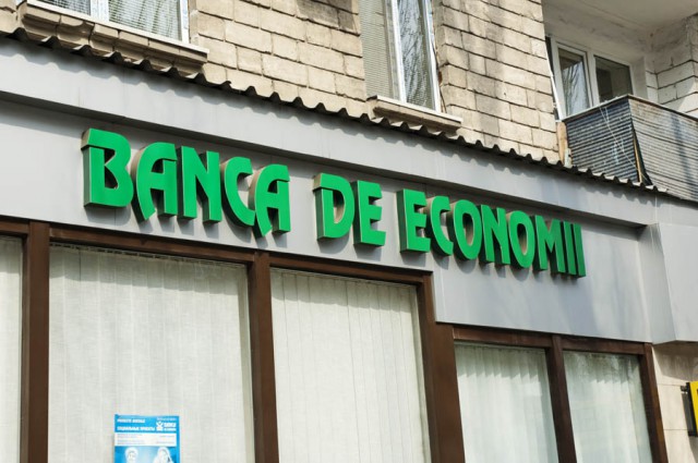 Conducerea filialei BEM din raionul Rîşcani, trimisă în judecată pentru delapidarea averii băncii 