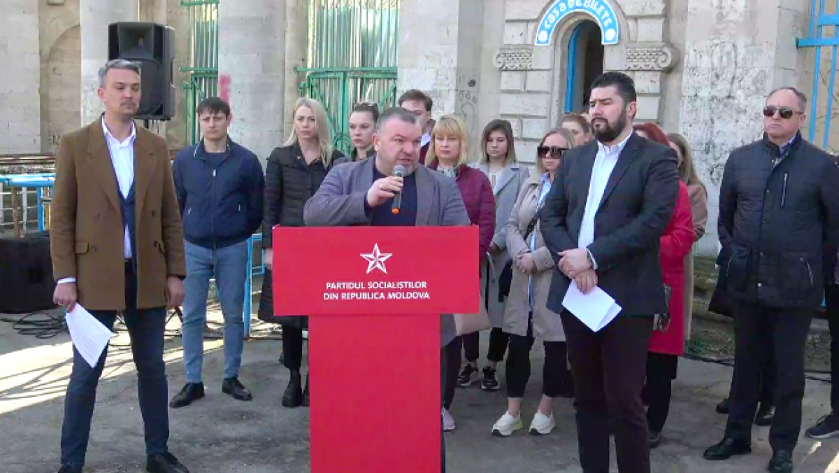 Consilierii municipali ai PSRM inițiază un referendum privind Stadionul Republican (VIDEO)