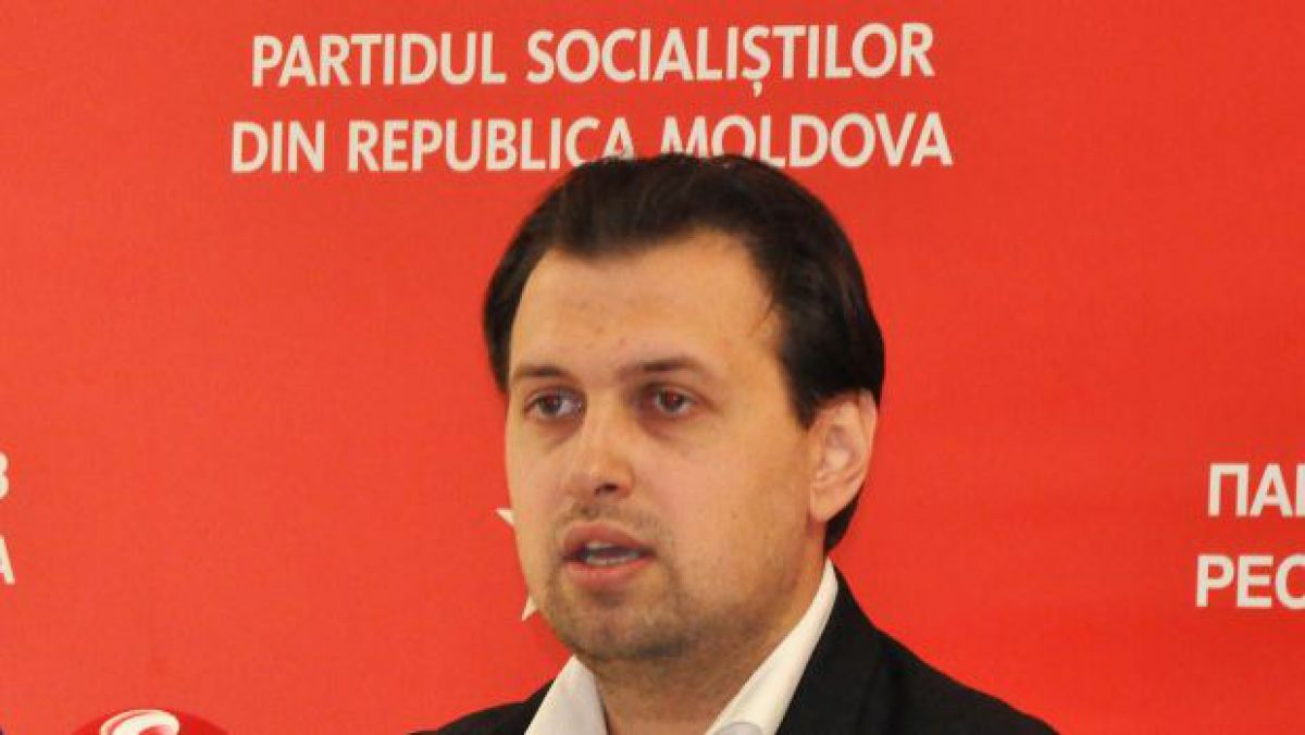 AUDIO. Consilierul președintelui, Lebedinschi, surprins înjurând. Dodon: „Atunci încă nu era copt la minte”