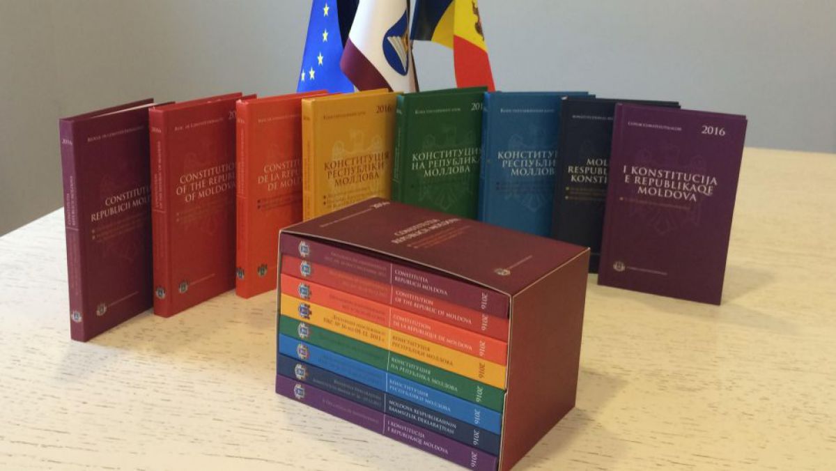 Constituția R. Moldova a fost editată în rusă, bulgară, gagauză, ucraineană şi romani