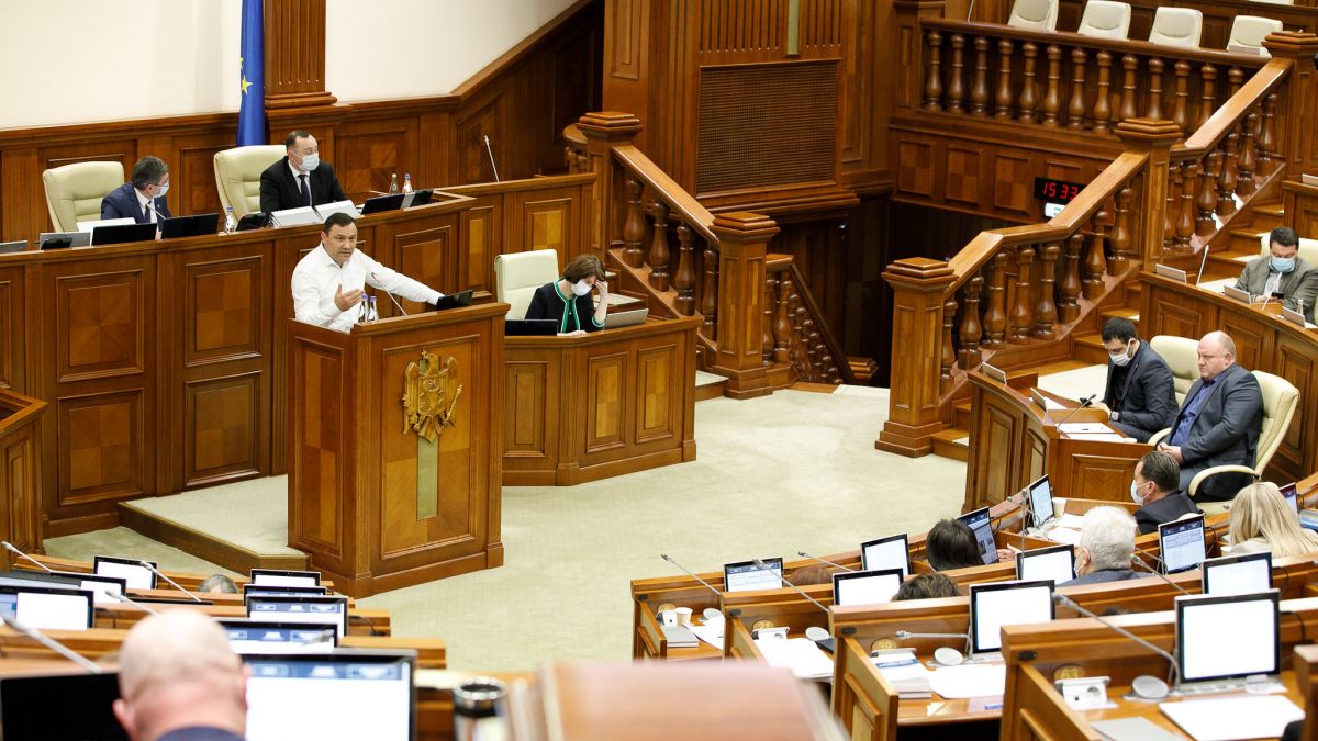 Construcțiile din preajma monumentelor istorice ar putea fi interzise. Proiectul, aprobat în prima lectură