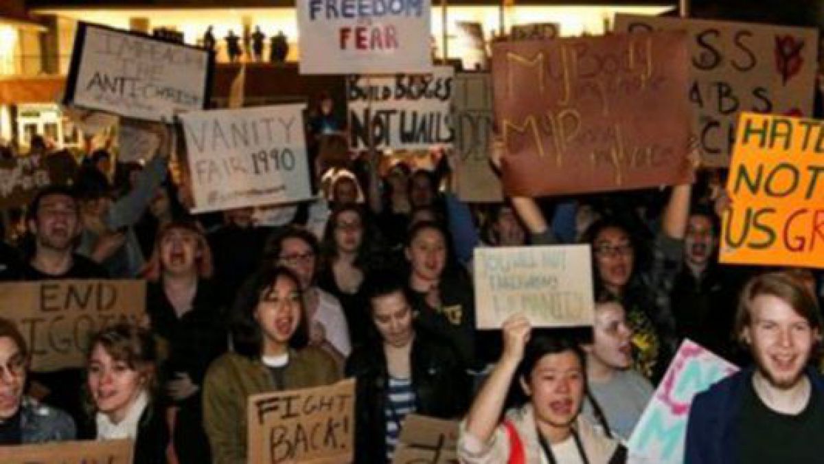 Continuă protestele anti-Trump în Statele Unite ale Americii