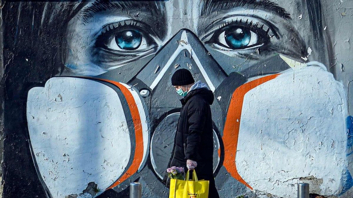 Cum se vede pandemia prin lucrări de graffiti, pe străzile marilor orașe ale lumii (GALERIE FOTO)