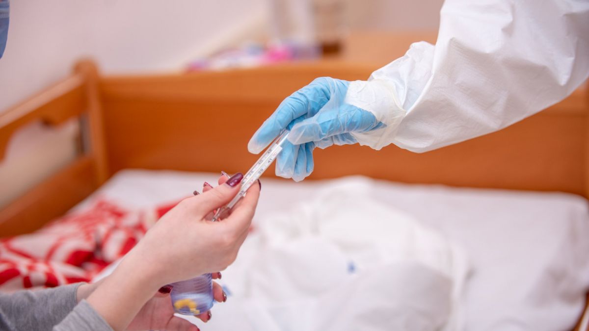 Coronavirus: 200 de persoane sunt în stare gravă, iar 115 pacienți au fost externați